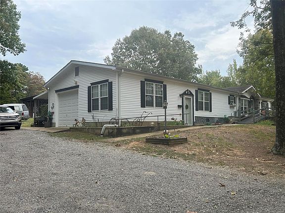 3rd image of 2296 County Road 482