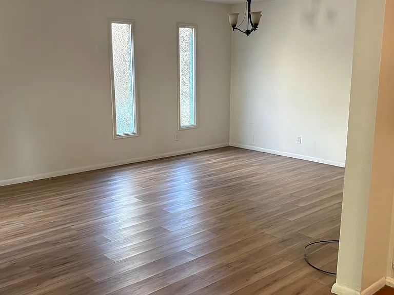 570 Peach St #26 — Photo 6