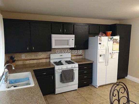 4th image of 841 Dusk Dr