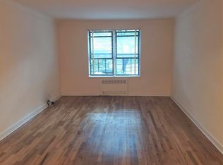 63-60 98th St #202, Rego Park, NY 11374