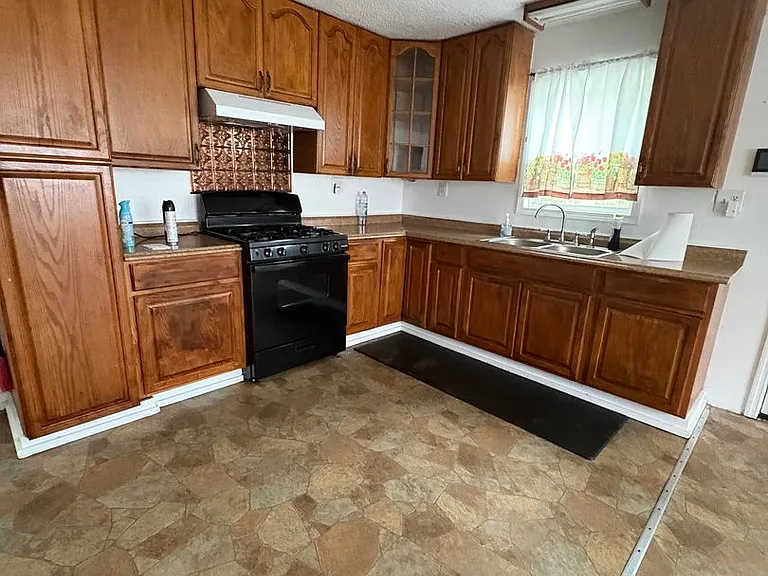 28180 Peach Orchard Rd — Photo 5