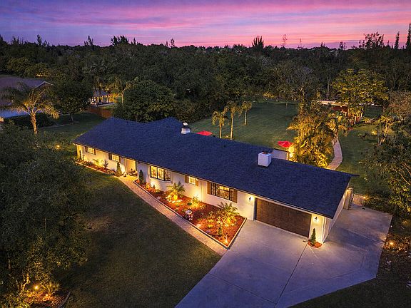 3rd image of 5340 SW 195 Terrace