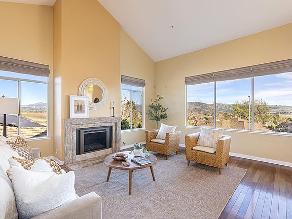 3rd image of 42 Clement Court