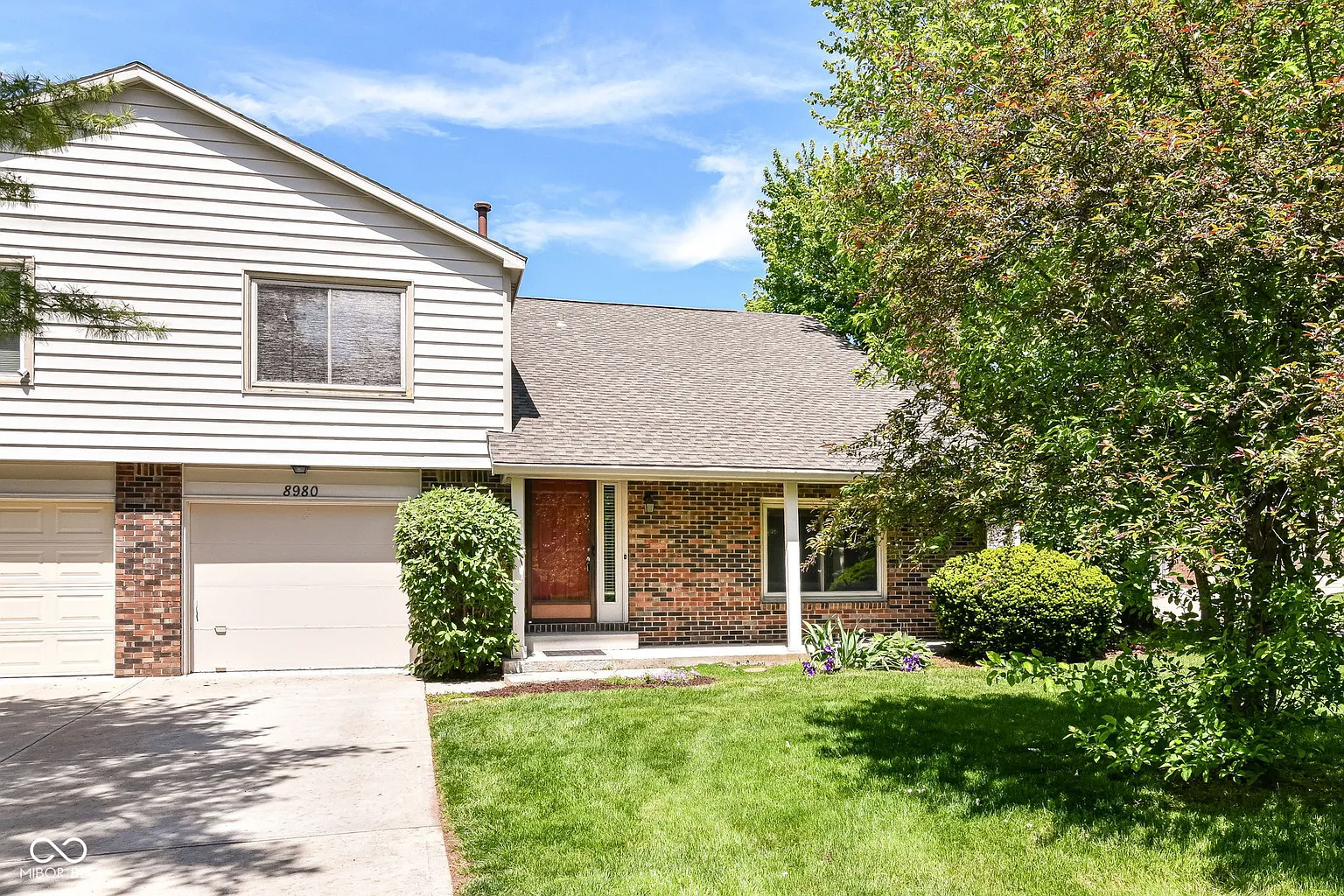 8980 Cinnebar Dr photo 1