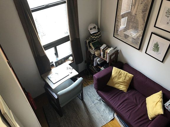3rd image of 104 W 71st St APT 4D