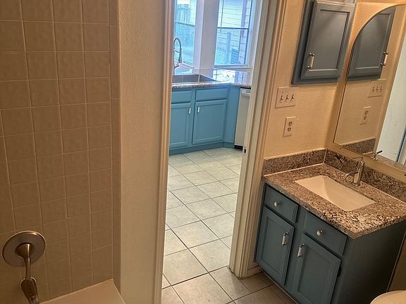 3rd image of 8623 Beechcrest St