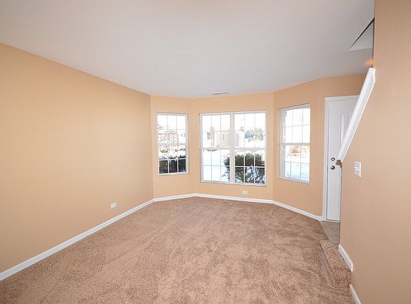 3rd image of 1661 Park Vista Ln