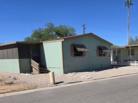 Front View with Arizona Room