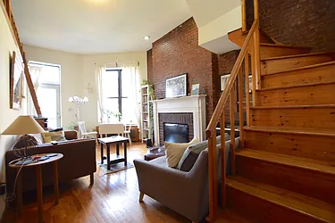 Rented by Street Realty Brokerage LLC