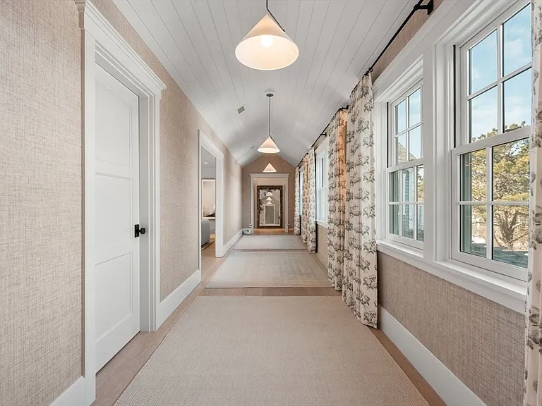 34 Brewster Rd — Photo 19