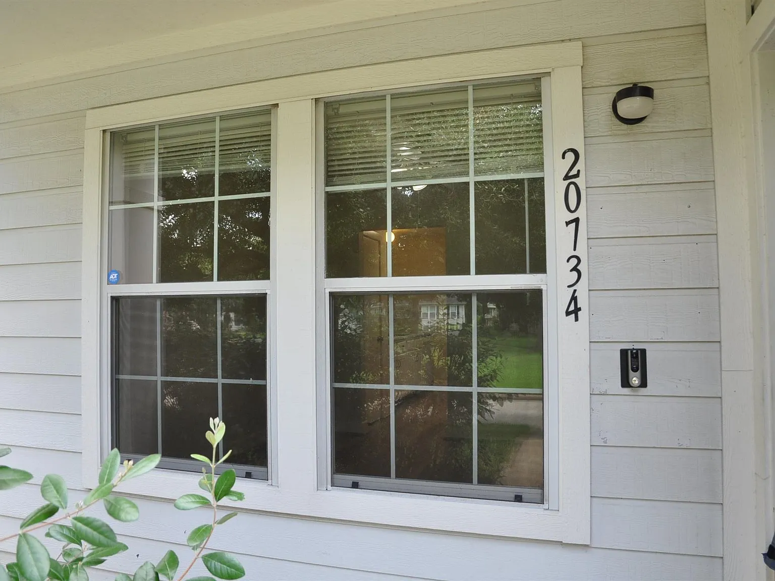 3 bed, 2.5 bath, 1880 sqft, $1,845 — Photo 4
