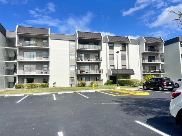 10431 N Kendall Dr APT D314, Miami, FL 33176