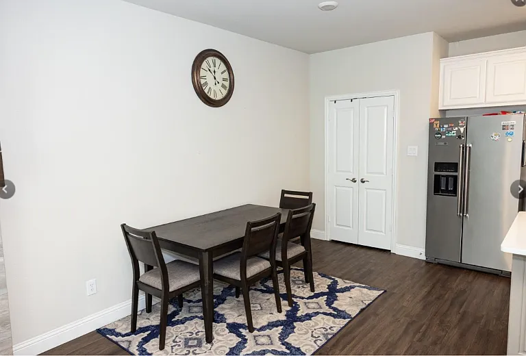 609 Laurel Ln — Photo 7