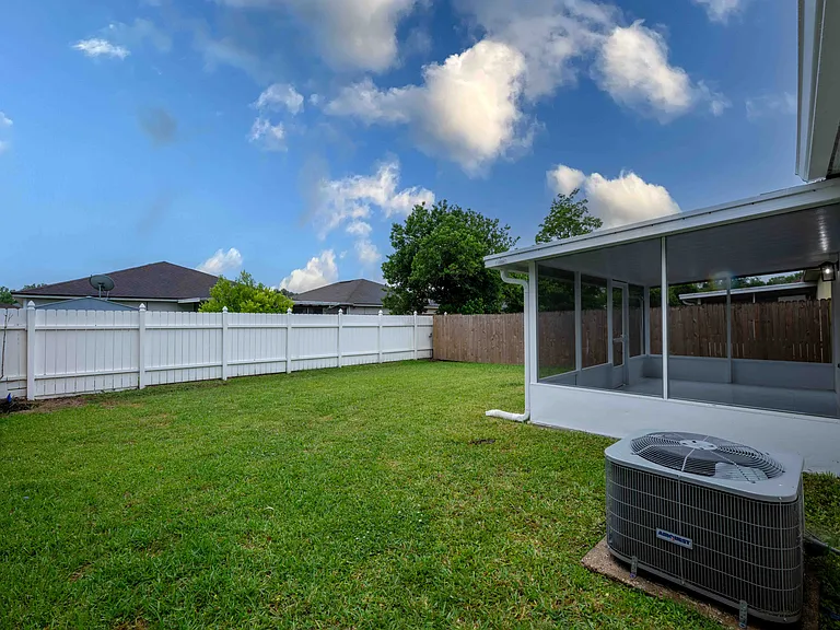 6920 Playpark Trl — Photo 8
