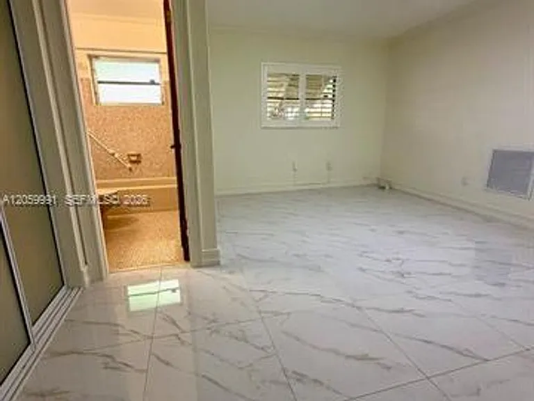 2844 Coconut Ave — Photo 19
