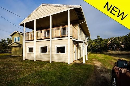1st image of 33435 Cape Kiwanda Dr
