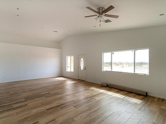 3rd image of 6120 N 415th Ave