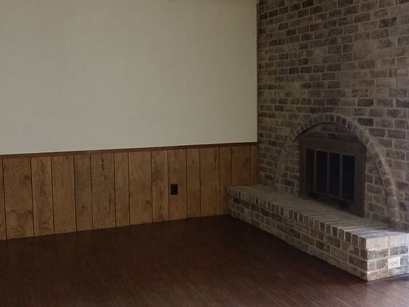 4th image of 2204 Pennington Dr