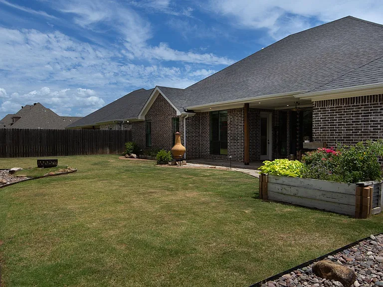 1714 Shoal Creek Dr — Photo 22
