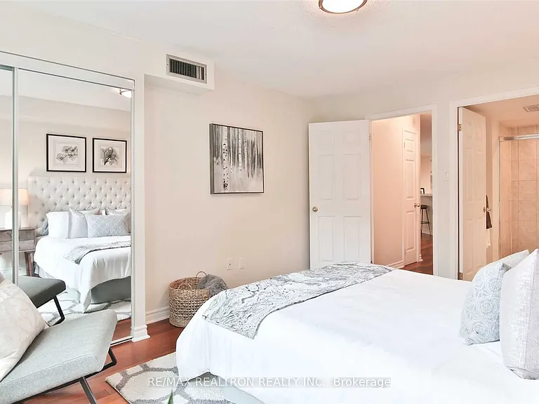 77 Maitland Pl #326 — Photo 19