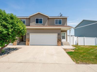 4280 Estate Dr S, Fargo, ND, 58104