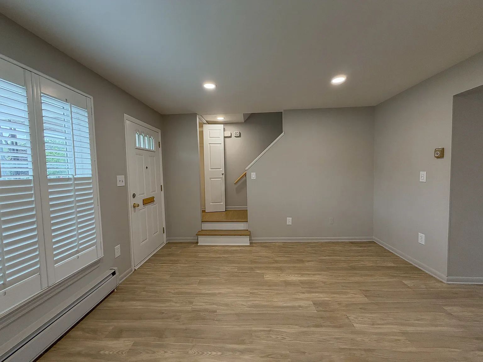 2 bed, 766 sqft, $1,500 — Photo 3