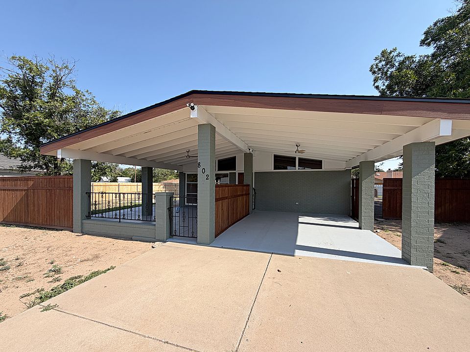 1st image of 802 Deborah Dr