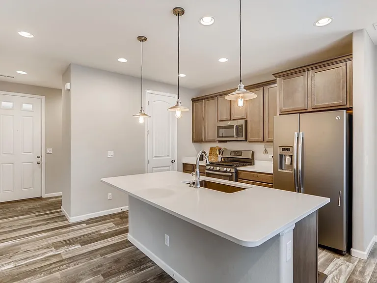 25541 E Cedar Pl — Photo 3