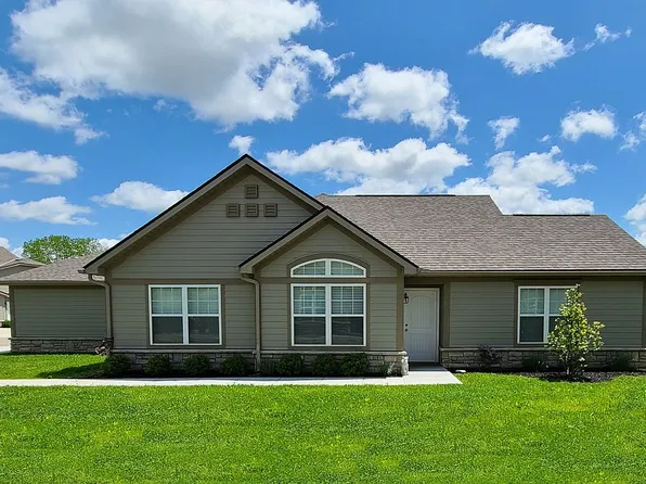 704 Olde Creek Dr, Newark, OH 43055