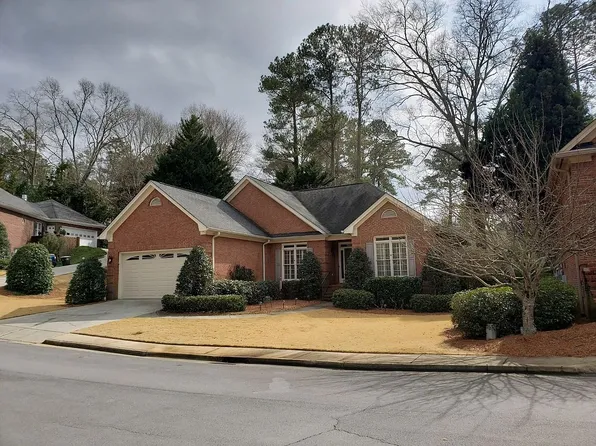 114 Vinings Ct SE, Rome, GA 30161