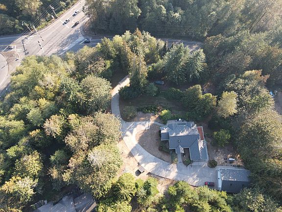Drone shot of intersection SR 900 and may Valley Road