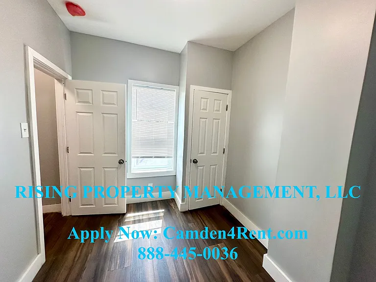 716 Royden St — Photo 5