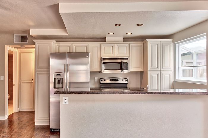 1st image of 2875 Monroe Ave APT 4
