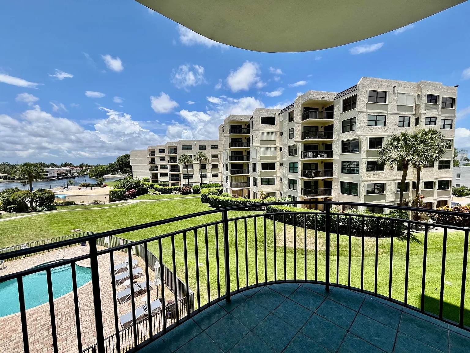 2 bed, 2.0 bath, 1446 sqft, $3,100 — Photo 4