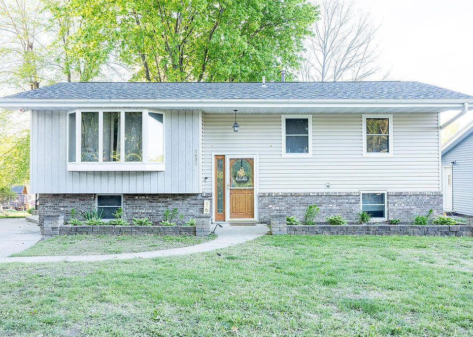 1st image of 1621 Durant St
