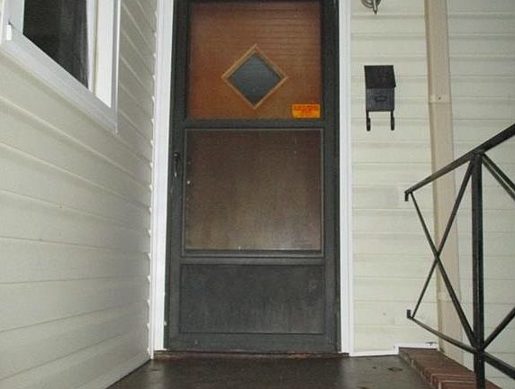 3rd image of 4612 City View Dr