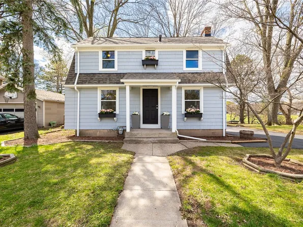 61 Warrenton St, Rochester, NY 14609