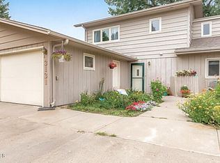 3131 Winnipeg Dr, Bismarck, ND 58503