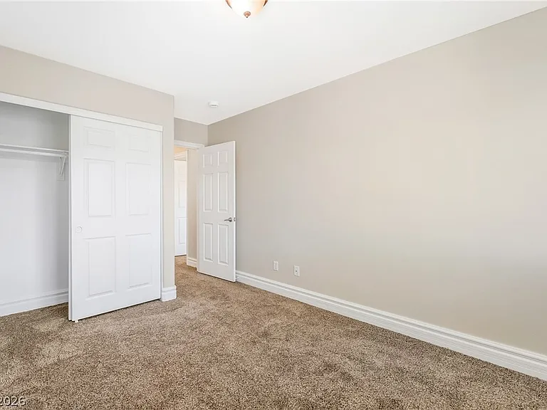 9731 Kampsville Ave — Photo 27