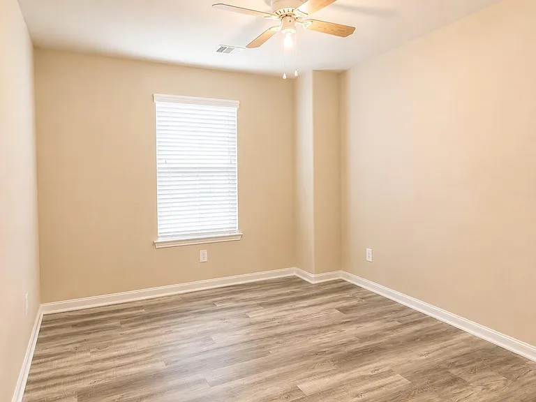 24910 Diamond Ranch Dr — Photo 15