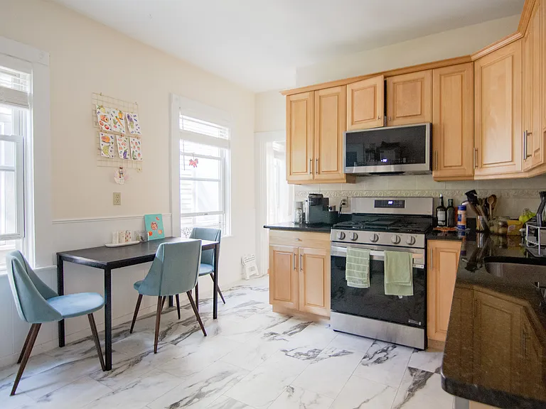 51 Putnam Ave #2 — Photo 3