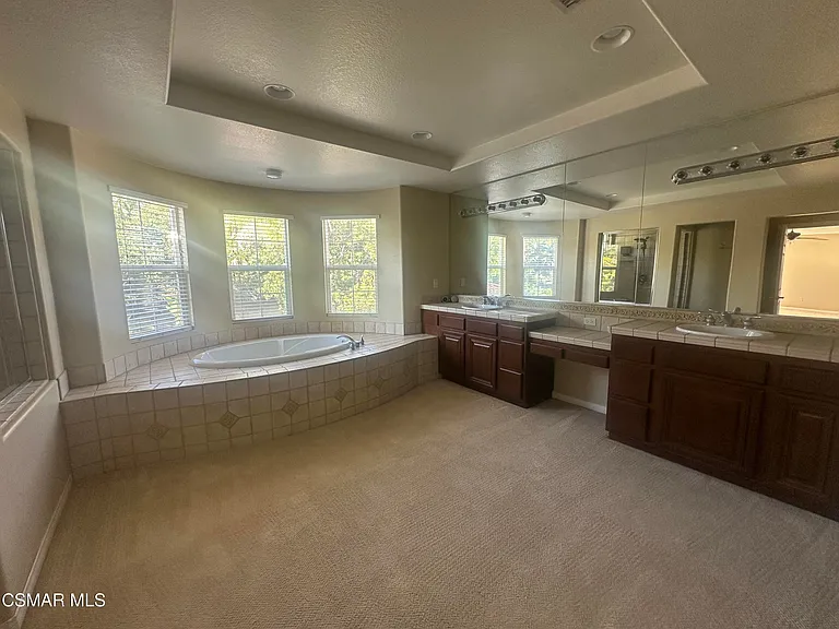 3073 Heavenly Ridge St — Photo 21