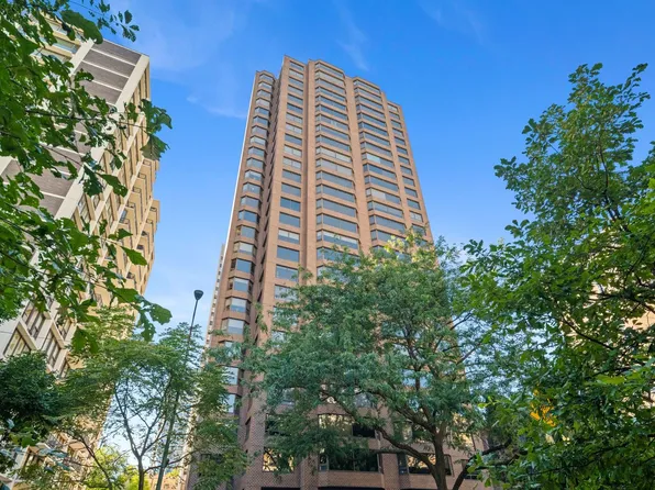 1410 N State Pkwy APT 10B, Chicago, IL 60610