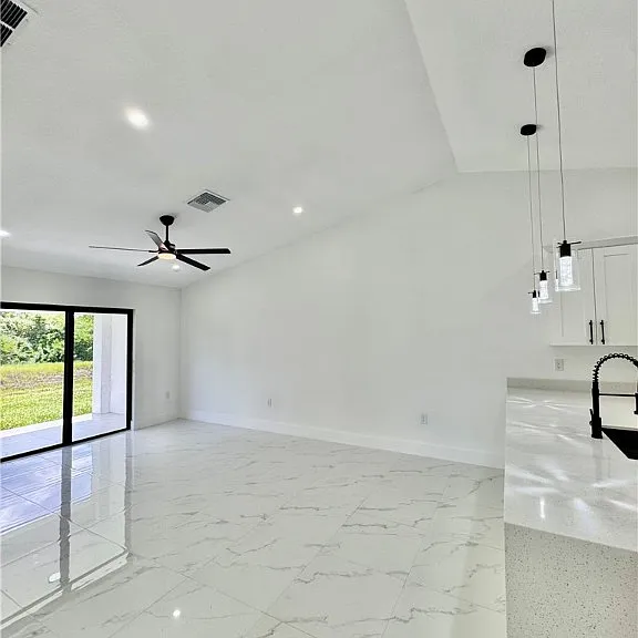 670 Chemstrand St E — Photo 24