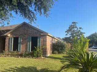 5602 Bay Leaf Dr, Baytown, TX 77521