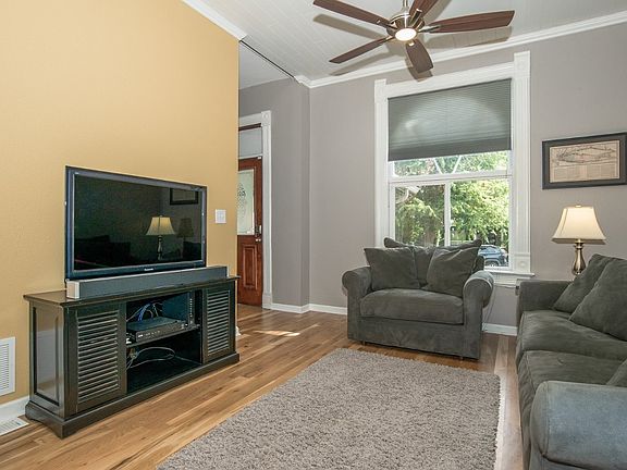 5th image of 135 W Archer Pl