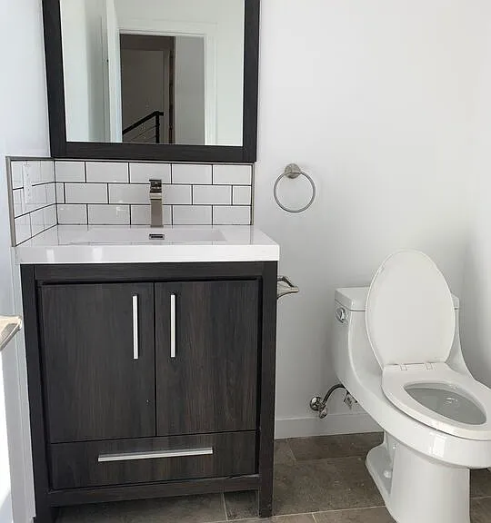 635 N Formosa Ave — Photo 11