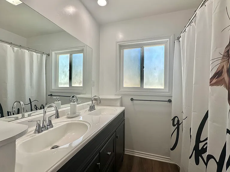 20540 Keswick St — Photo 16