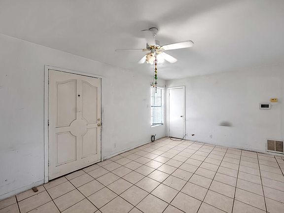 2nd image of 3811 Gaston Dr