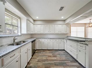 14606 Oak Bluff Ct, Houston, TX 77070